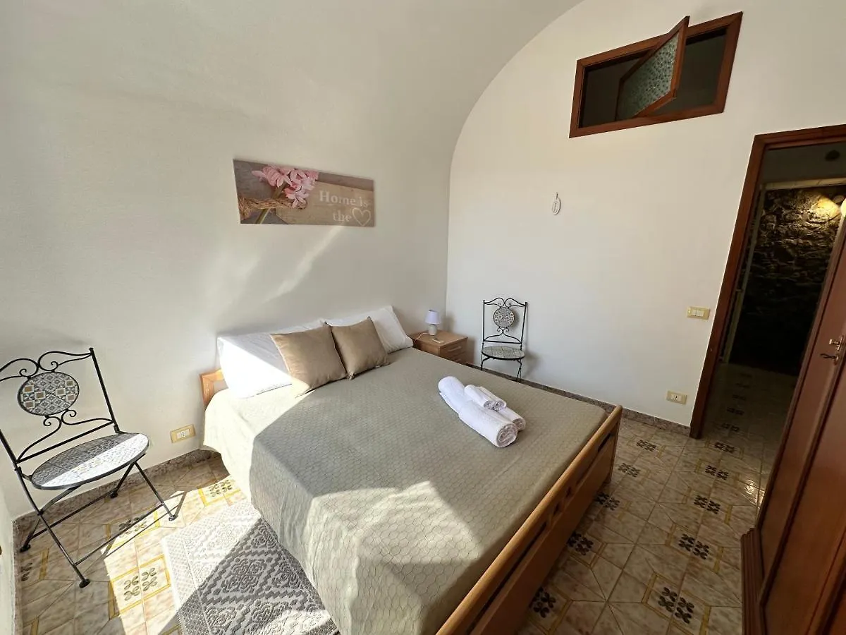 Costa Holiday House تْشيفالو شقة