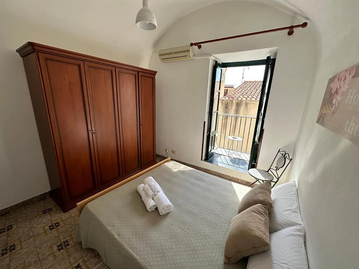 Costa Holiday House تْشيفالو إيطاليا